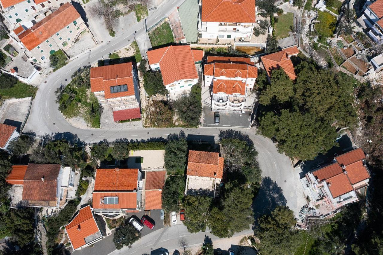 Apartments Luka Toni Krvavica Eksteriør bilde